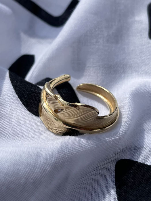 EFRG-0021 18K GOLD KAZEKIRI FEATHER PINKIE RING