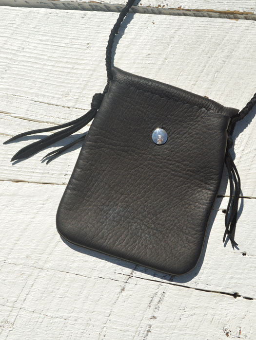 LT-0125 DEERSKIN MEDICINE SHOULDER POUCH