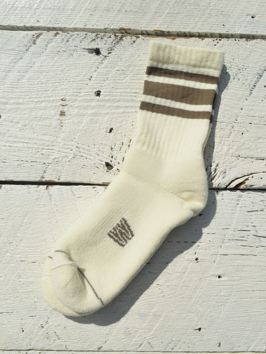 【WILDERNESS WEAR】 Half Beast Line Socks
