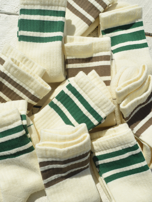 【WILDERNESS WEAR】 Half Beast Line Socks