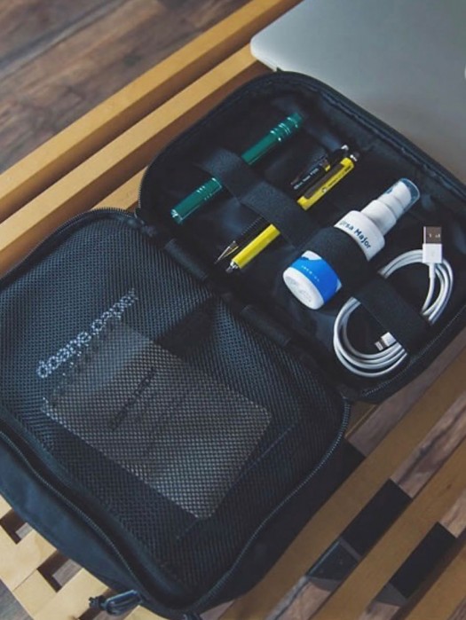 TECH CASE