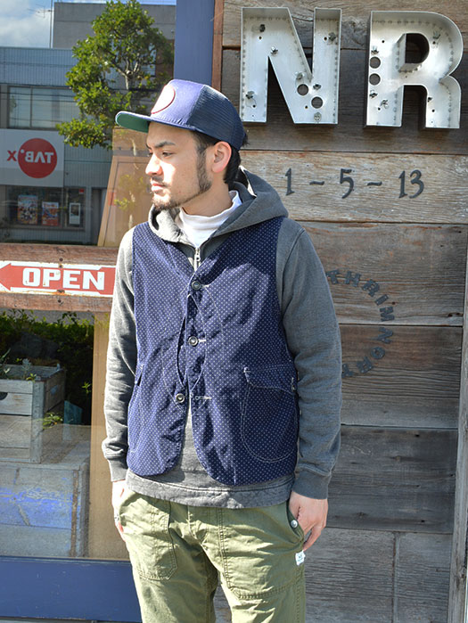 【GROUGH 1/2 ZIP PO HOOD SWEAT