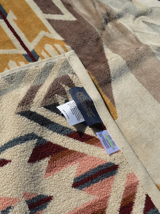Oversized Jacquard Towels