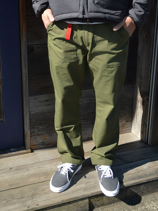 MOUNTAIN PANTS
