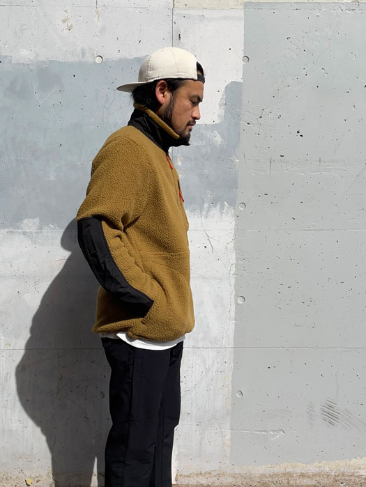 MOUNTAIN FLEECE PULLOVER