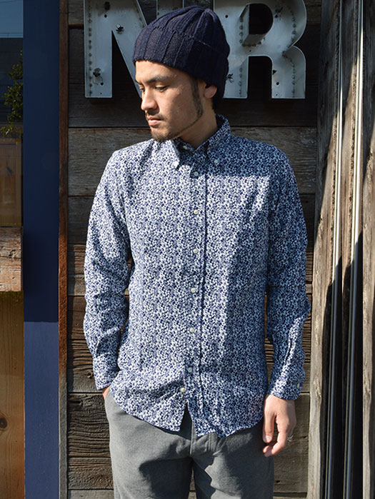 NAT-U-RAL別注　STANDARD FIT BUTTON DOWN STIRT (Floral Jaquard)