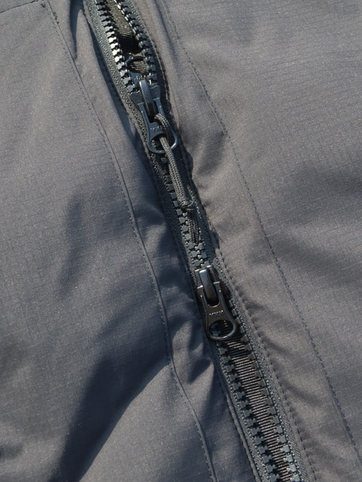 MOUNTAIN PUFFER HOODIE