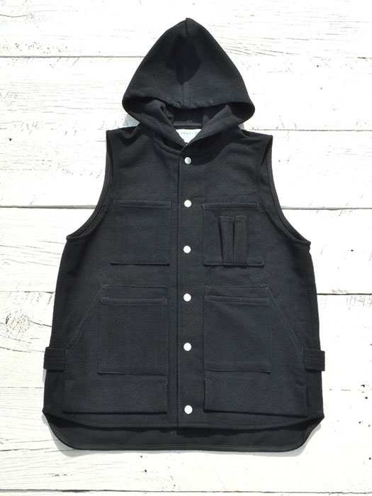 Tree Chopper Bud Vest　(Blanket)