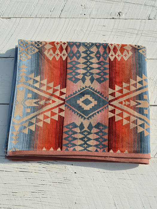 Oversized Jacquard Towels