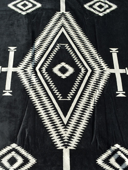 Oversized Jacquard Towels