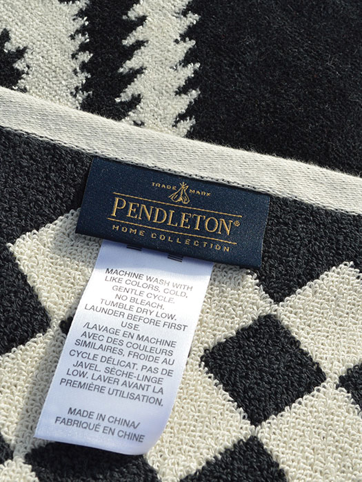 Oversized Jacquard Towels