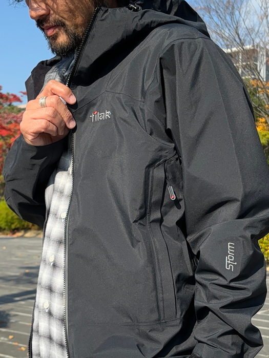 Storm Jacket　