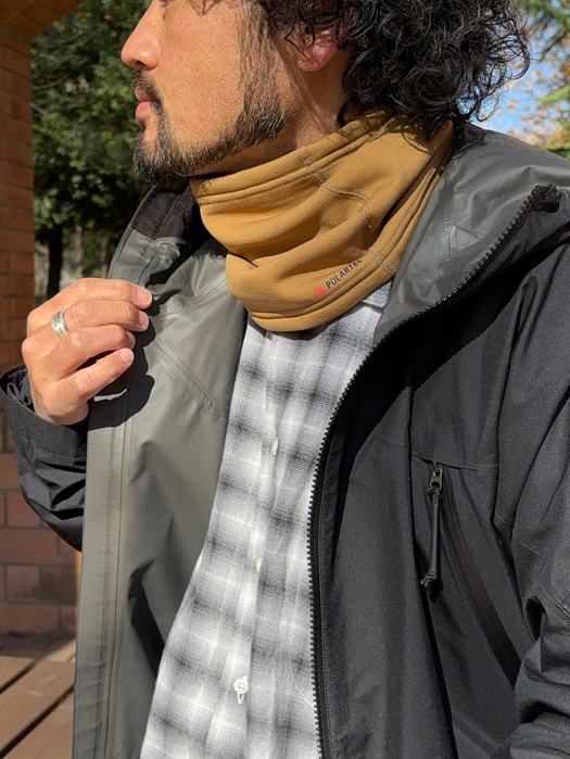 Dagger Neck Warmer