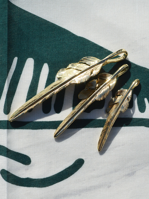 EFNL-0028　18K GOLD KAZEKIRI FEATHER PENDANT No. 28　(S)