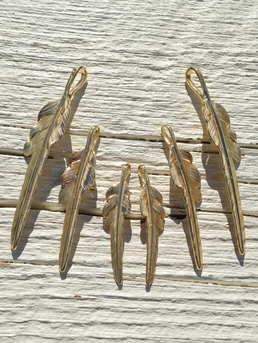 EFNL-0028　18K GOLD KAZEKIRI FEATHER PENDANT No. 28　(S)