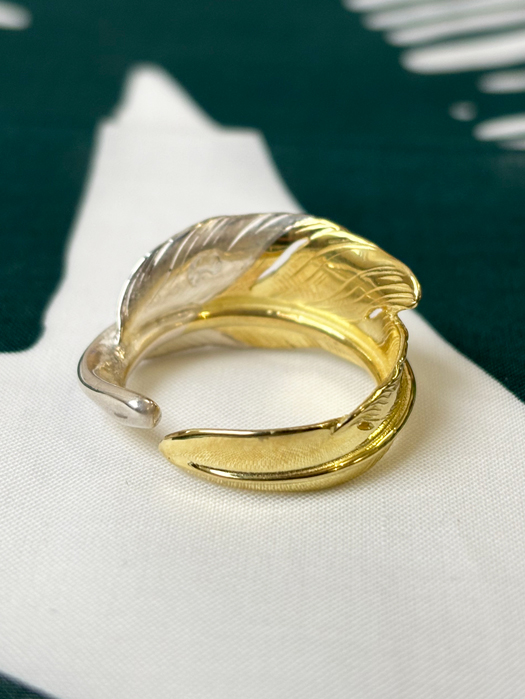 EFRG-0033 KAZEKIRI FEATHER RING No.33 (18K GOLD ACCENT)