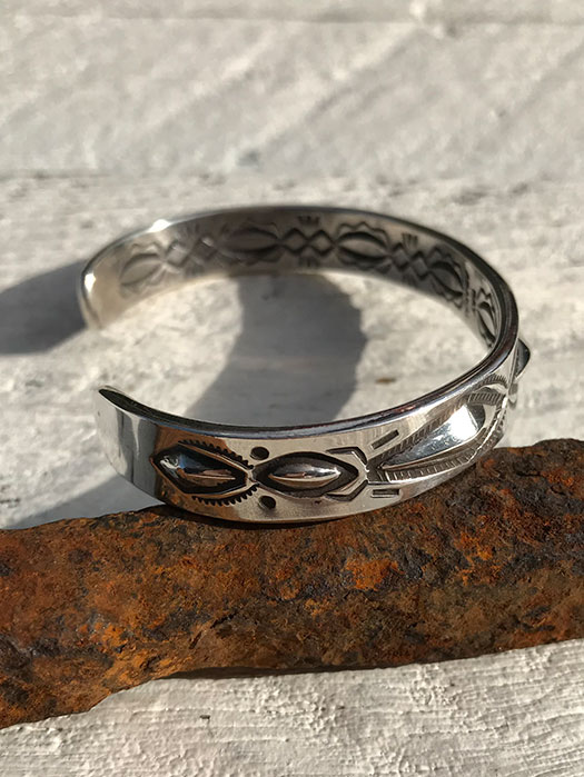 【Ray Adakai】　Double Stamp Bracelet　(Narrow)