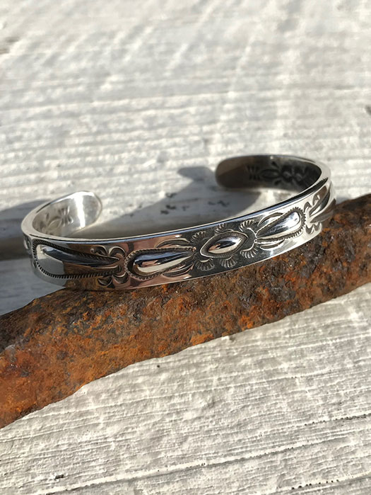 【Ray Adakai】　Double Stamp Bracelet　(Narrow)