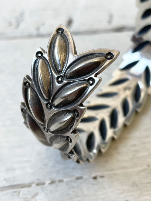 WREATH BRACELET (Discontinued)